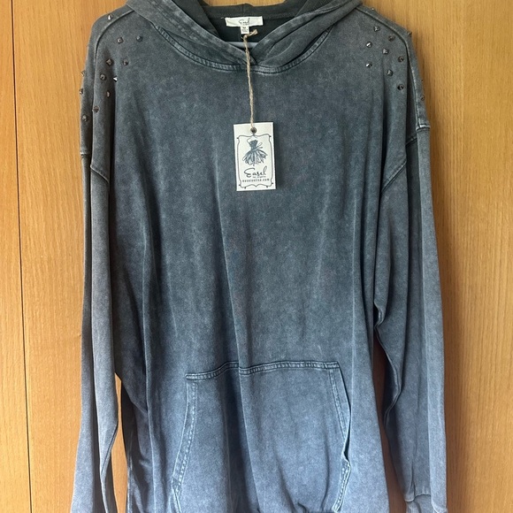 Easel studded hoodie - Picture 1 of 3